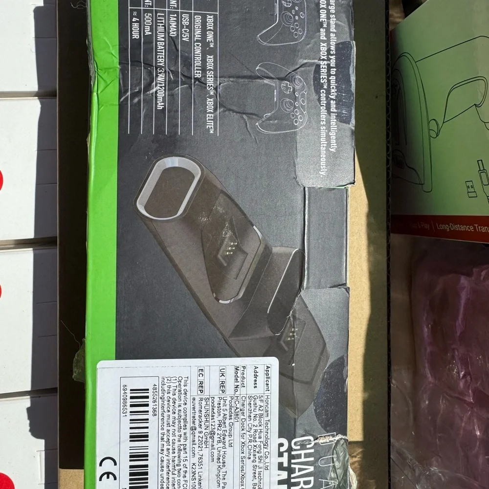 Dual charge stand for Xbox